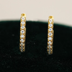 Classic S925 silver hoop earrings with 18K gold plating and moissanite stones