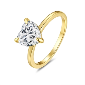 Bague classique en argent S925 plaqué or 18K avec moissanite en cœur et serti à trois griffes
