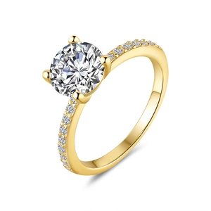 Bague classique en argent S925 plaqué or 18K avec moissanite ronde et serti à quatre griffes
