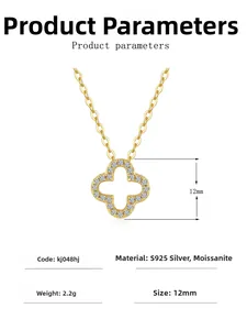 Vue macro du pendentif trèfle de 12mm avec pavé de moissanite et base en argent 925