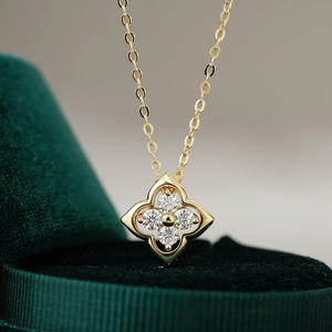 925 Sterling Silver 14K Gold Plated Moissanite Necklace For Women Four Leaf Clover Flower Pendant With GRA Certificate Elegant Jewelry