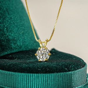 Collier Pendentif Moissanite Zirconia Couleur D pour Femmes Argent Sterling 925 Serti à Six Griffes Pierre Ronde Chaîne Box Bijoux Cadeau