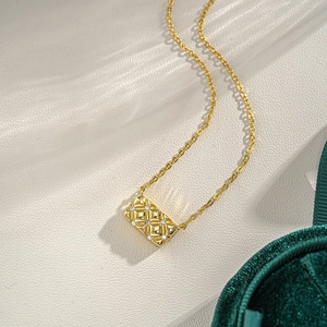 Luxury S925 sterling silver quilted pendant necklace with 14K gold plating and pavé stones