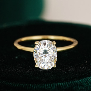 Bague moissanite de taille ovale en argent S925 plaqué or 18 carats avec serti à griffes