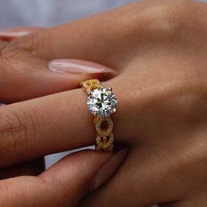 Classic 18K gold plated S925 sterling silver ring with round moissanite and woven band