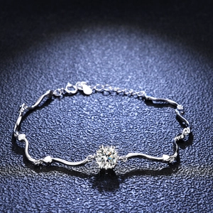 Bracelet Coeur à Vagues en Argent Sterling 925 pour Femme Bijoux de Main à Chaîne à Vagues Avec Pierre de Moissanite Zirconia
