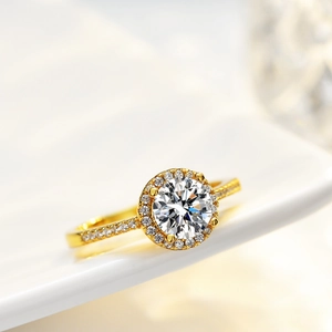 Luxury 14K gold plated S925 silver halo ring with 1 carat round moissanite