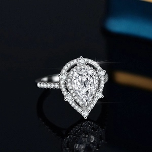 Luxurious S925 sterling silver 2ct pear cut moissanite ring with double halo setting