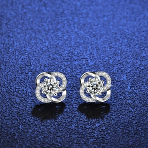 S925 silver four-leaf clover earrings with brilliant moissanite stone in a high-shine finish