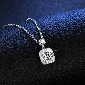 Luxurious S925 silver necklace with 1 carat emerald cut moissanite halo square pendant