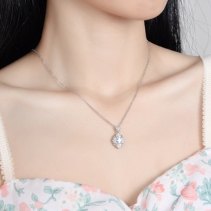 Elegant S925 sterling silver necklace with 1 carat oval moissanite crown pendant