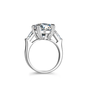 Bague luxueuse en argent 925 avec une grosse pierre de moissanite ovale de 8 carats