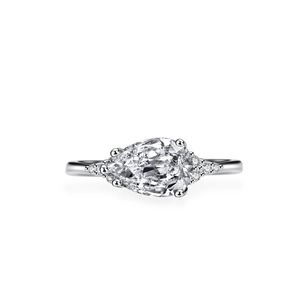 Pear-shaped moissanite engagement ring in S925 sterling silver with side accents