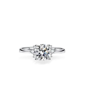 Classic 925 silver moissanite ring with round center stone and cluster side diamonds
