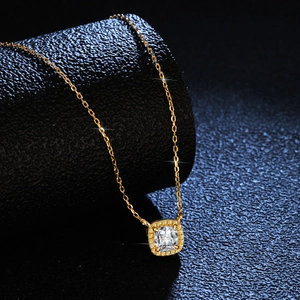 Luxurious S925 silver necklace with princess cut square moissanite and gold finish