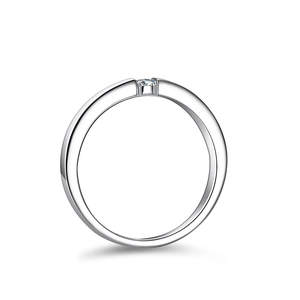 Elegant 925 sterling silver moissanite ring with a round solitaire in a minimalist setting