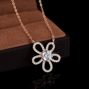 Élégant collier pendentif tournesol en argent s925 avec moissanite et placage or rose