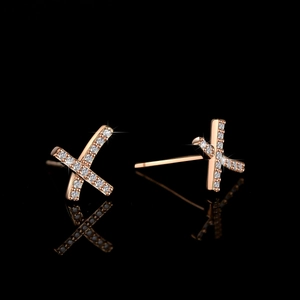 Elegant s925 silver cross stud earrings in rose gold with pave-set moissanite stones