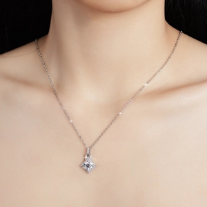 Luxurious S925 sterling silver necklace with 1 carat moissanite diamond pendant on neck