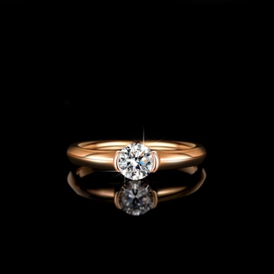 Classic S925 sterling silver ring with 1 carat round moissanite on black background