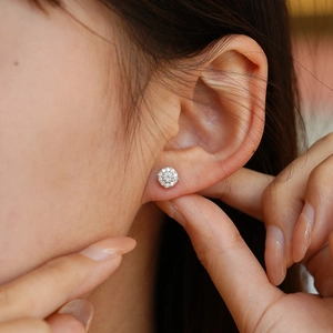 S925 Sterling Silver Moissanite Stud Earring with Round Cluster Icy Design for Men and Women