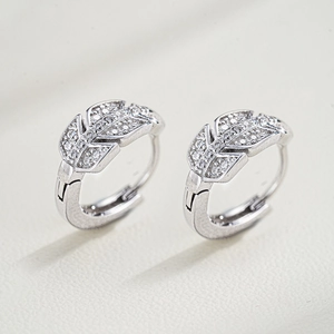S925 sterling silver maple leaf earrings with brilliant moissanite stone pavé setting
