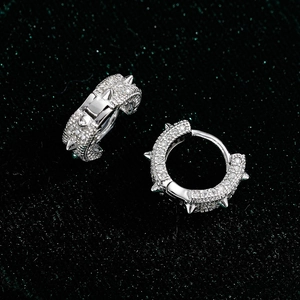 Boucles d'oreilles créoles S925 argent moissanite avec pointes punk et pierres