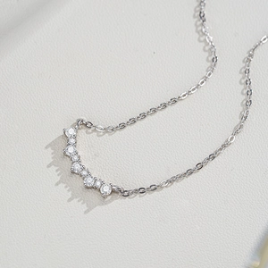 Polished S925 sterling silver clavicle necklace with sparkling crystal curved pendant