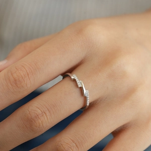Detailed close-up of S925 sterling silver ring with asymmetric geometric zircon inlay