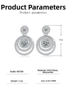 Vue détaillée des boucles d'oreilles Moissanite en argent S925 avec spécifications de 0,5 ct