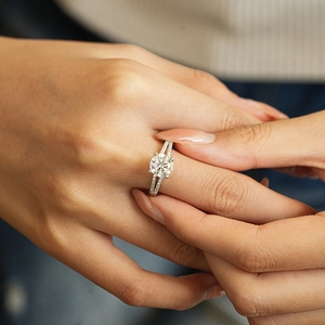 S925 sterling silver moissanite ring with a double-row split shank for women