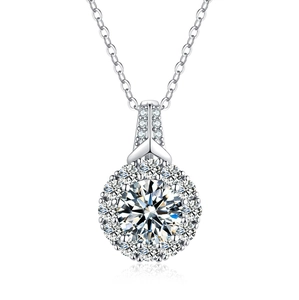 S925 sterling silver halo necklace featuring a 2ct round moissanite pendant with fine chain