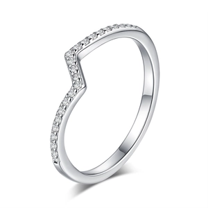 Bague asymétrique en argent sterling S925 en forme de V sertie de moissanites pavées