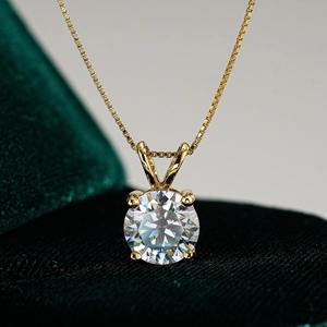 925 Sterling Silver 14K Gold Plated Moissanite Pendant Necklace For Women Classic Four-Claw Solitaire Necklace Jewelry