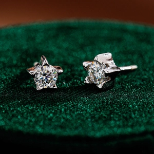 S925 Sterling Silver Five Pointed Star Stud Earrings For Women Luxurious Moissanite Star Earrings With GRA Certificate Gift