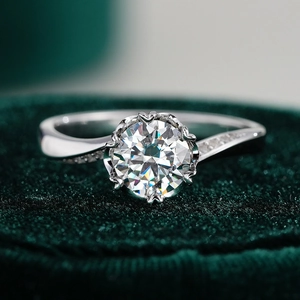 Bague en Argent Sterling 925 Moissanite pour Femme Couronne Six-Griffes Flocon de Neige Fiançailles Mariage Elégant Bijoux Incrusté de Strass