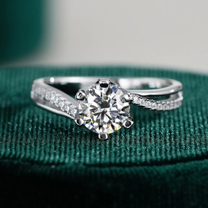 Anello in Argento Sterling 925 Moissanite per Donna Classico con Incastonatura a Sei Griffe Braccio Attorcigliato Strass Intarsiato Anello