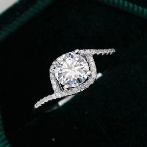 Classic 1 carat moissanite halo ring in S925 sterling silver on a luxury velvet box