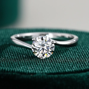 925 Sterling Silver Moissanite Ring For Women High End Round Brilliant Cut Moissanite Engagement Ring Sparkling Rhinestone Jewelry Gift