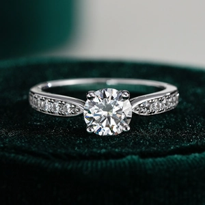 925 Sterling Silver Moissanite Ring For Women Round Rhinestone Four Prong Wedding Ring Romantic Engagement Finger Jewelry