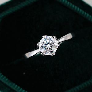 Classic six-prong S925 sterling silver moissanite ring in green velvet box