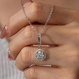 Classic S925 sterling silver snowflake necklace featuring 1 carat moissanite pendant