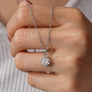 Collana classica in argento sterling S925 con ciondolo a fiocco di neve in moissanite da 1ct