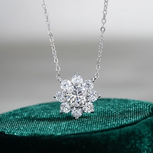 925 Sterling Silver Moissanite Sunflower Pendant Necklace For Women Classic Six Prong Snowflake Chain Anniversary Jewelry Gift