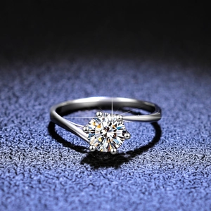 Elegant S925 sterling silver six-prong moissanite ring with twisted band and starburst effect