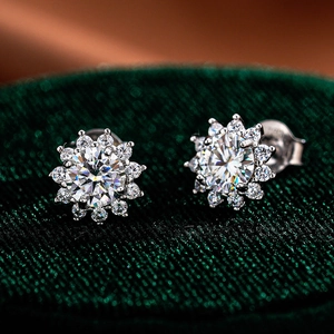 Elegant S925 silver sunflower stud earrings with sparkling moissanite diamonds