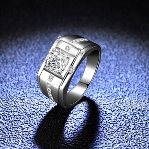 Luxury 925 Sterling Silver Moissanite Zirconia Men Ring D Color Round Cut Wedding Band Platinum Plated Jewelry Finger Ring