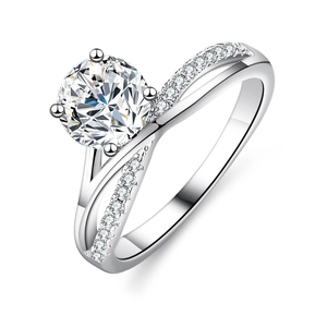 Classic 925 silver moissanite ring with twisted pavé band and four-prong round cut stone