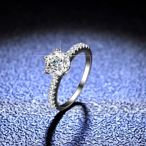 Anello di Fidanzamento in Argento Sterling 925 con Moissanite Zirconia per Donna Colore D 1 Carato Solitario Corona
