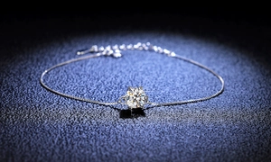 Elegant 925 sterling silver moissanite bracelet with a classic six-claw round cut stone